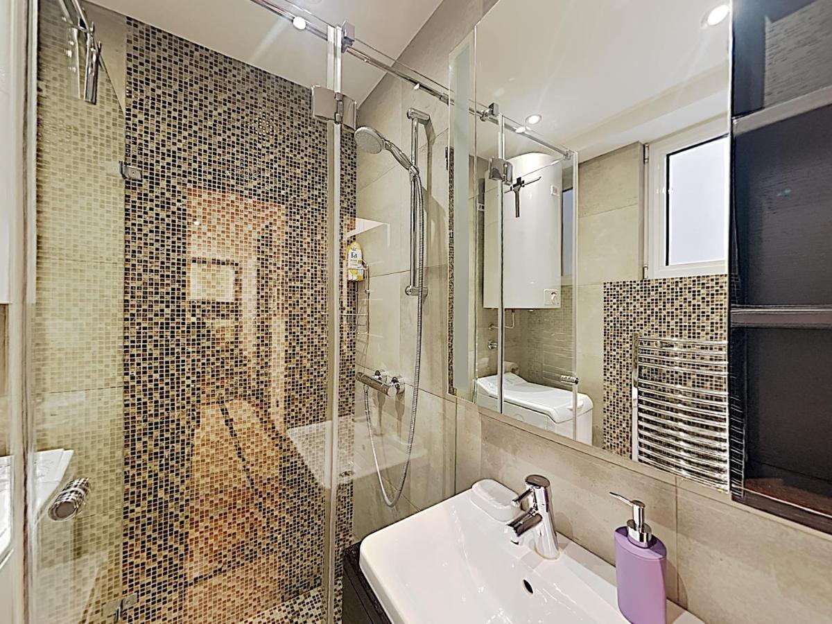 Etnograf Apartment *